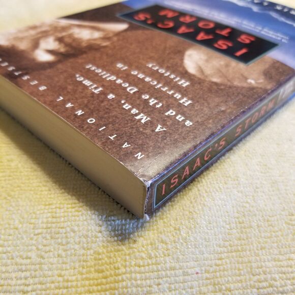 Isaac's Storm paperback book first edition - Picture 5 of 8